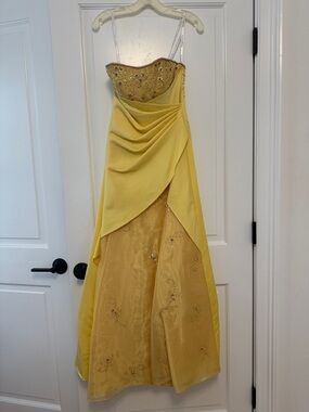 Morgan & Co. Strapless Yellow Beaded Prom Gown